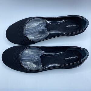 Giani Bernini Minimalist Chic Balletcore Everyday Black Flat with Stitch Detail